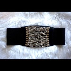 Black highwaist belt